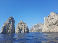 Insel Capri - Schifffahrt rund um die Insel (Faraglioni-Felsen)