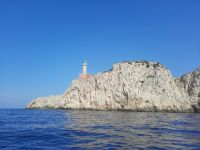 Insel Capri - Schifffahrt rund um die Insel (Leuchtturm Punta Carena)