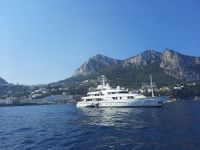 Insel Capri - Schifffahrt rund um die Insel (Marina Grande)