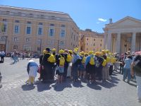 Gästegruppe zur Heiligen Messe