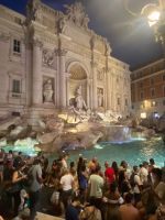 Trevi - Brunnen am Abend