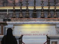 Petersdom: Grab Papst Johannes Paul II.