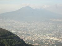 Blick in die kampanische Ebene und den Vesuv