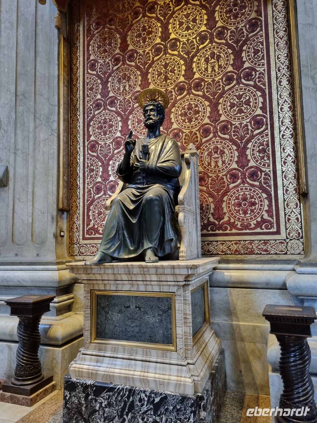 Rom - Petersdom (Bronzestatue des hl. Petrus)