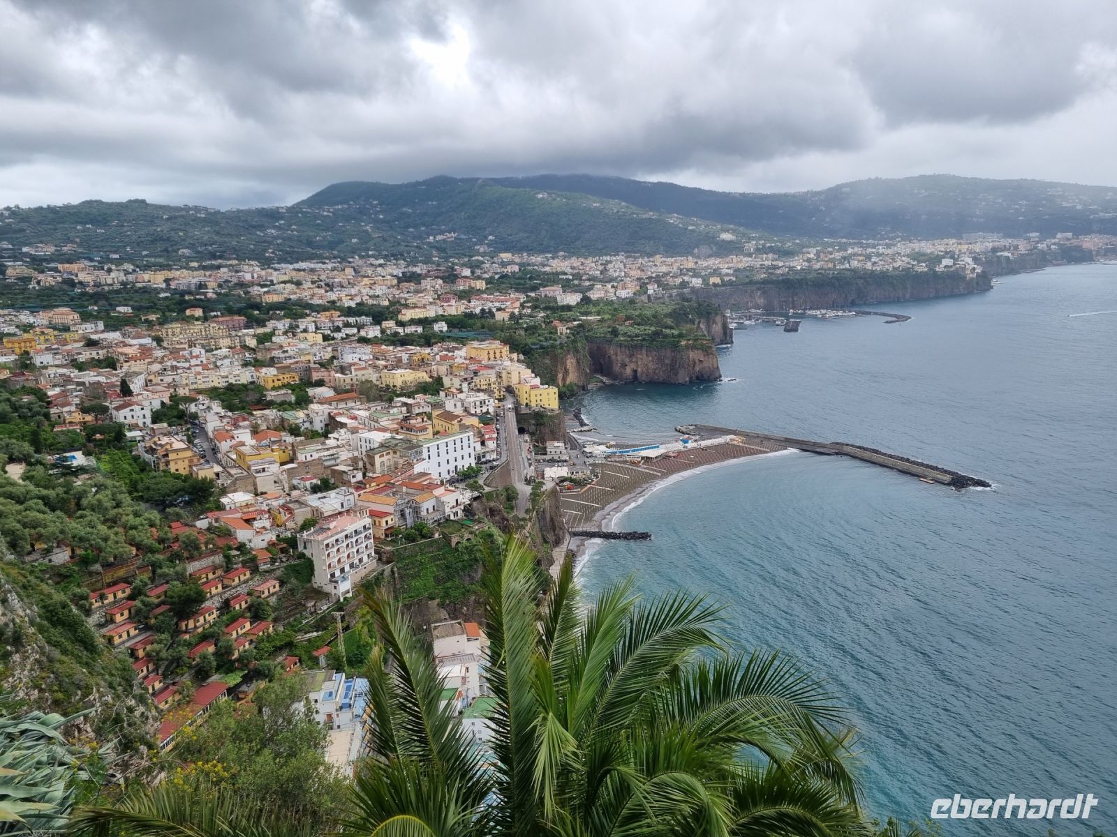 Blick auf die Steilküste von Sorrent