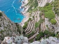 Insel Capri - Ausblick vom Augustusgarten auf die Krupp-Straße (Via Krupp)...