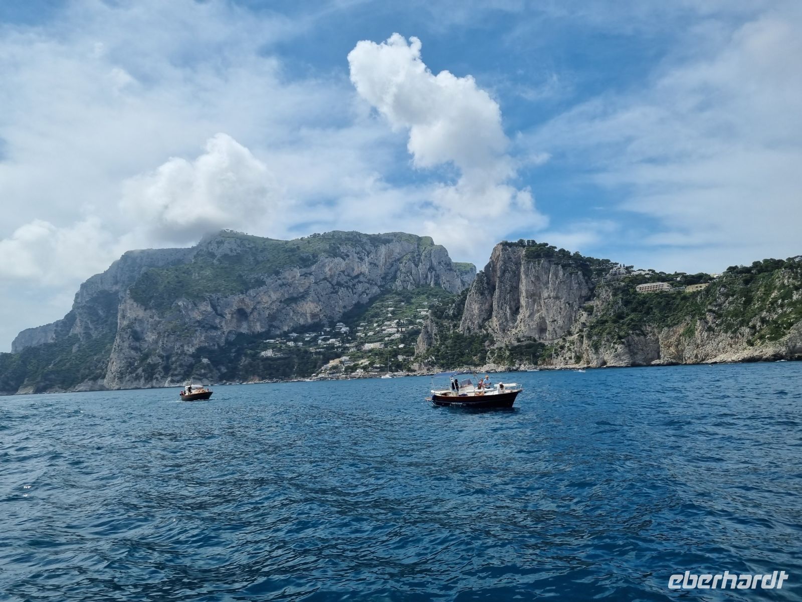 Insel Capri - Schifffahrt rund um die Insel... 