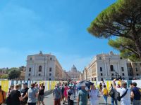 Rom - Spaziergang von der Engelsbrücke über die Via della Conciliazione zum Petersdom...