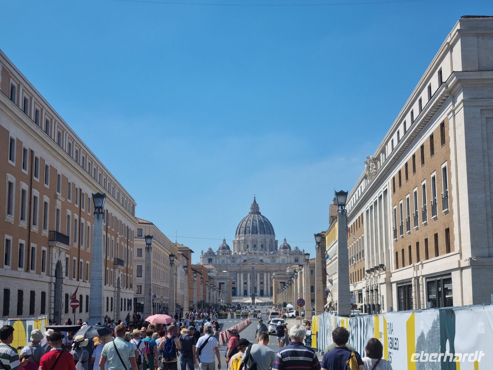 Rom - Spaziergang von der Engelsbrücke über die Via della Conciliazione zum Petersdom...