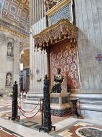 Rom - Petersdom (Bronzestatue des hl. Petrus)