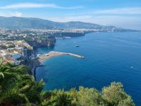 Blick auf die Steilküste von Sorrent