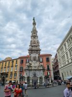 Neapel - Altstadt (Pestsäule vor Santa Chiara)