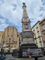 Neapel - Altstadt (Pestsäule am San Domenico Maggiore)