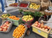 jetzt ein leckerer frisch gepresster Saft