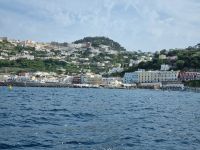Insel Capri - Schifffahrt rund um die Insel... (Marina Grande)