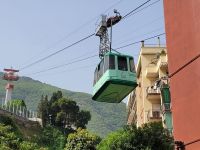 Castellamare di Stabia - Seilbahn zum Monte Faito