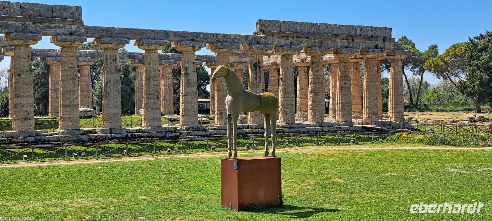 Paestum - Skulptur Cavallo di sabbia