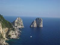 Syrenenfelsen vor der Küste