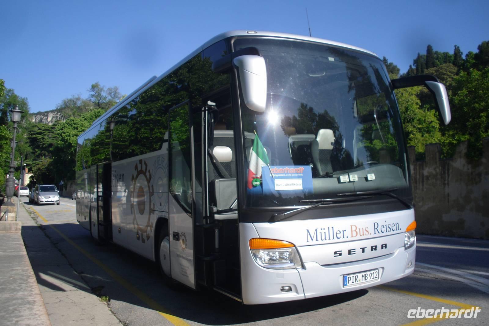 unser Reisebus am Gardasee