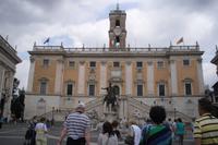 Kapitolsplatz mit Rathaus