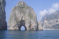 196 Schiffsrundfahrt Insel Capri (Faraglioni-Felsen)