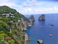 Ausblicke vom Augustusgarten (Faraglioni-Felsen)