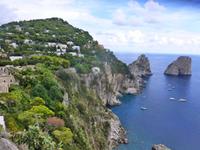 Ausblicke vom Augustusgarten (Faraglioni-Felsen)