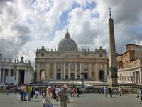 Petersplatz mit Peterskirche