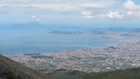 Vesuv - Blick über den Golf von Neapel bis Ischia