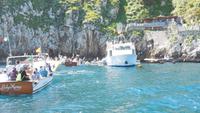 Capri - Stau vor der Blauen Grotte