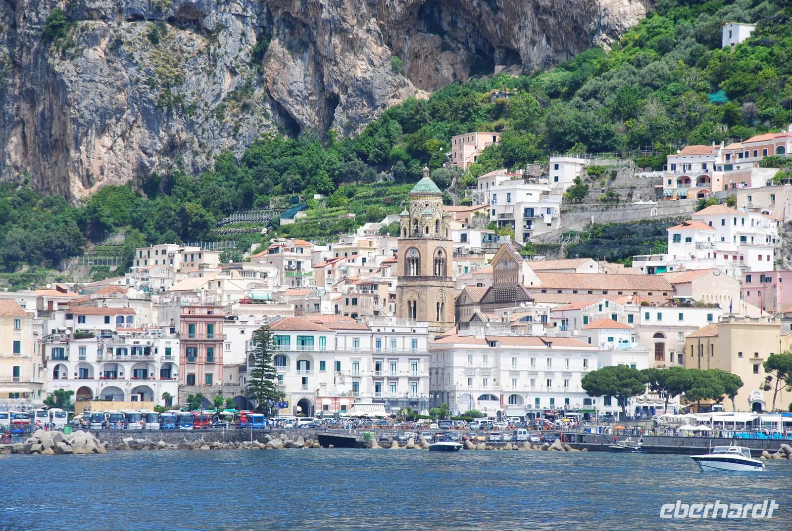 Ort Amalfi - Blick von Boot aus