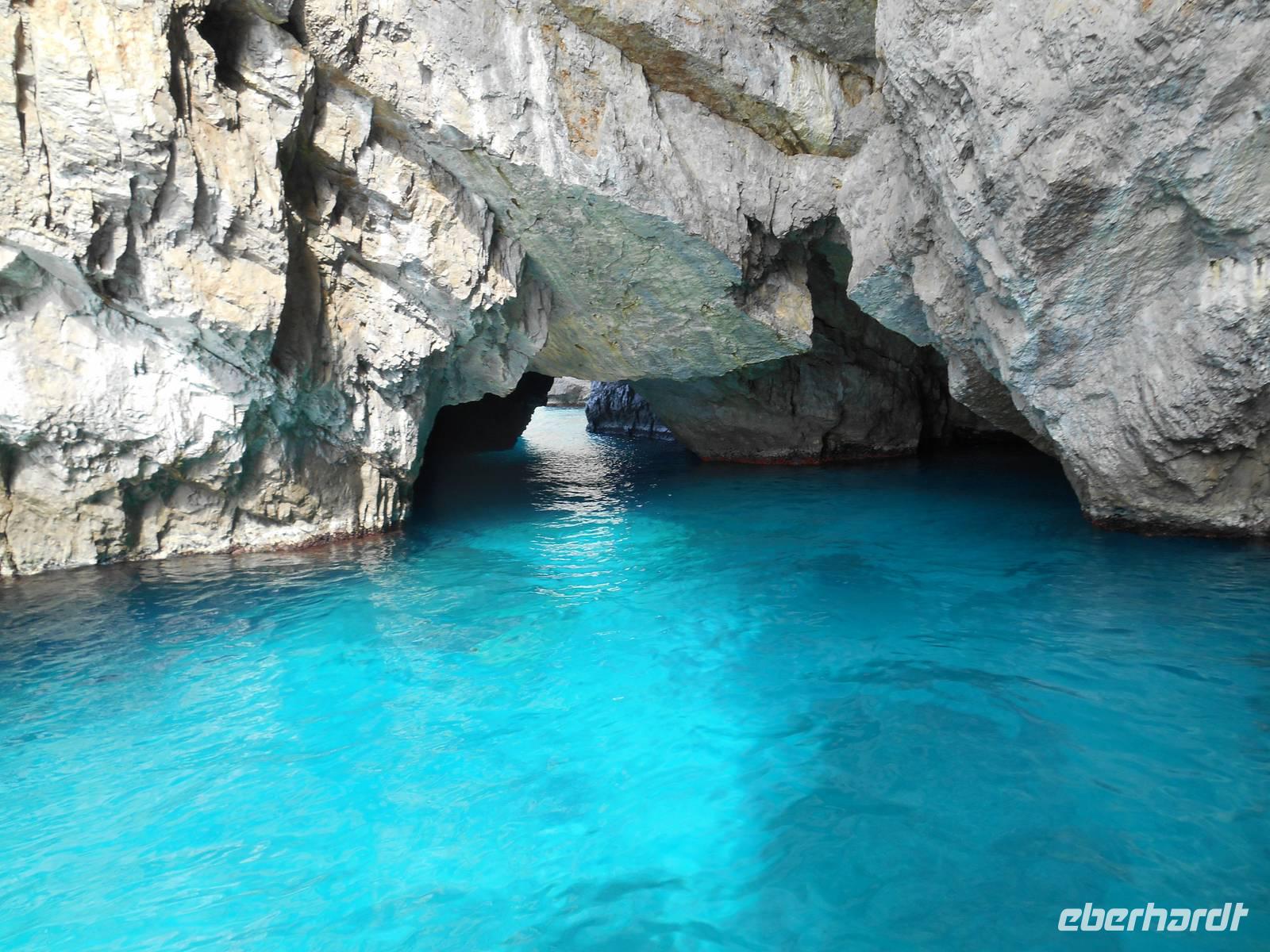 Insel Capri (Inselrundfahrt mit dem Schiff)