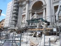 Trevibrunnen leider eingerüstet