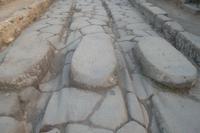 Trittsteine und altes römisches Straßenpflaster, Pompeji