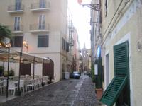 Lichter leuchten im Regen 