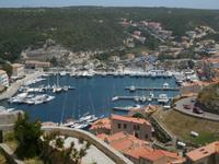 061 Sardinien - Blick über den Hafen von Bonifacio auf Korsika