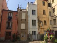 Bosa - die Häuser sind extrem schmal