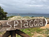 Weg zum Strand auf La Maddalena