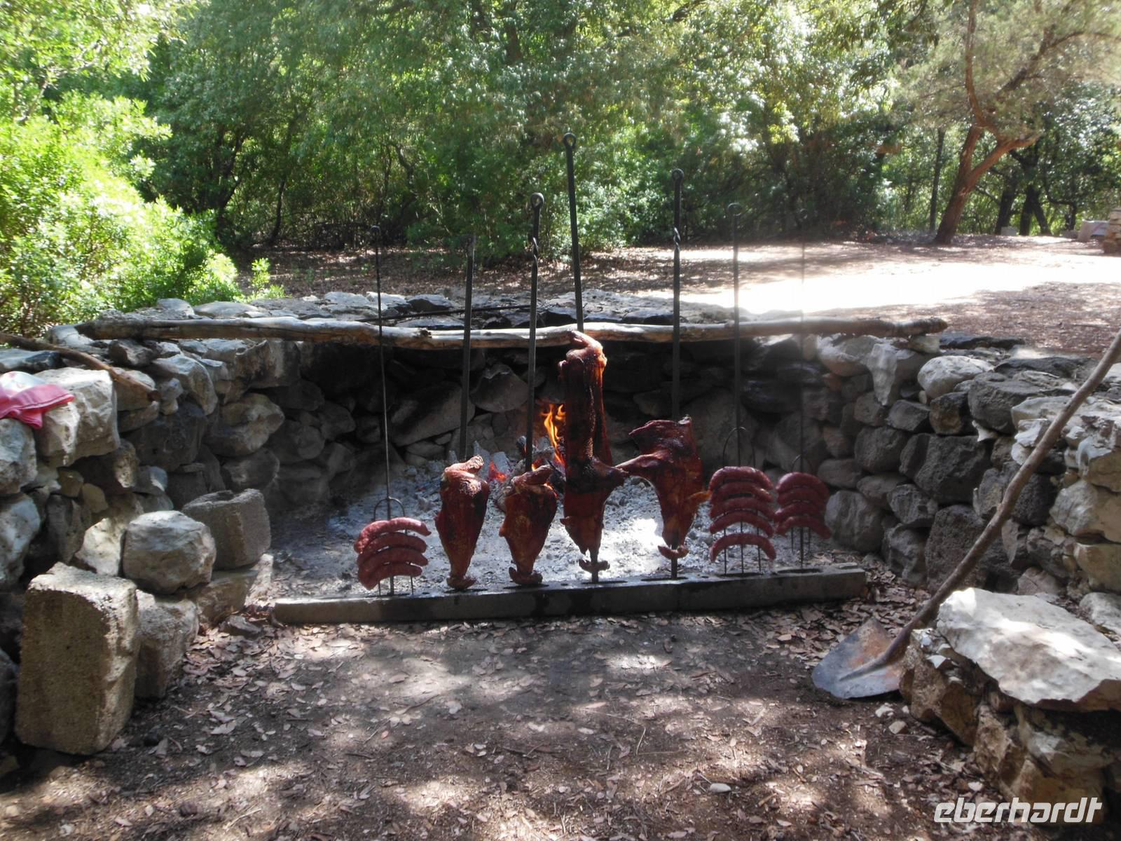Leckeres Essen beim Hirten im Lanaittu-Tal 