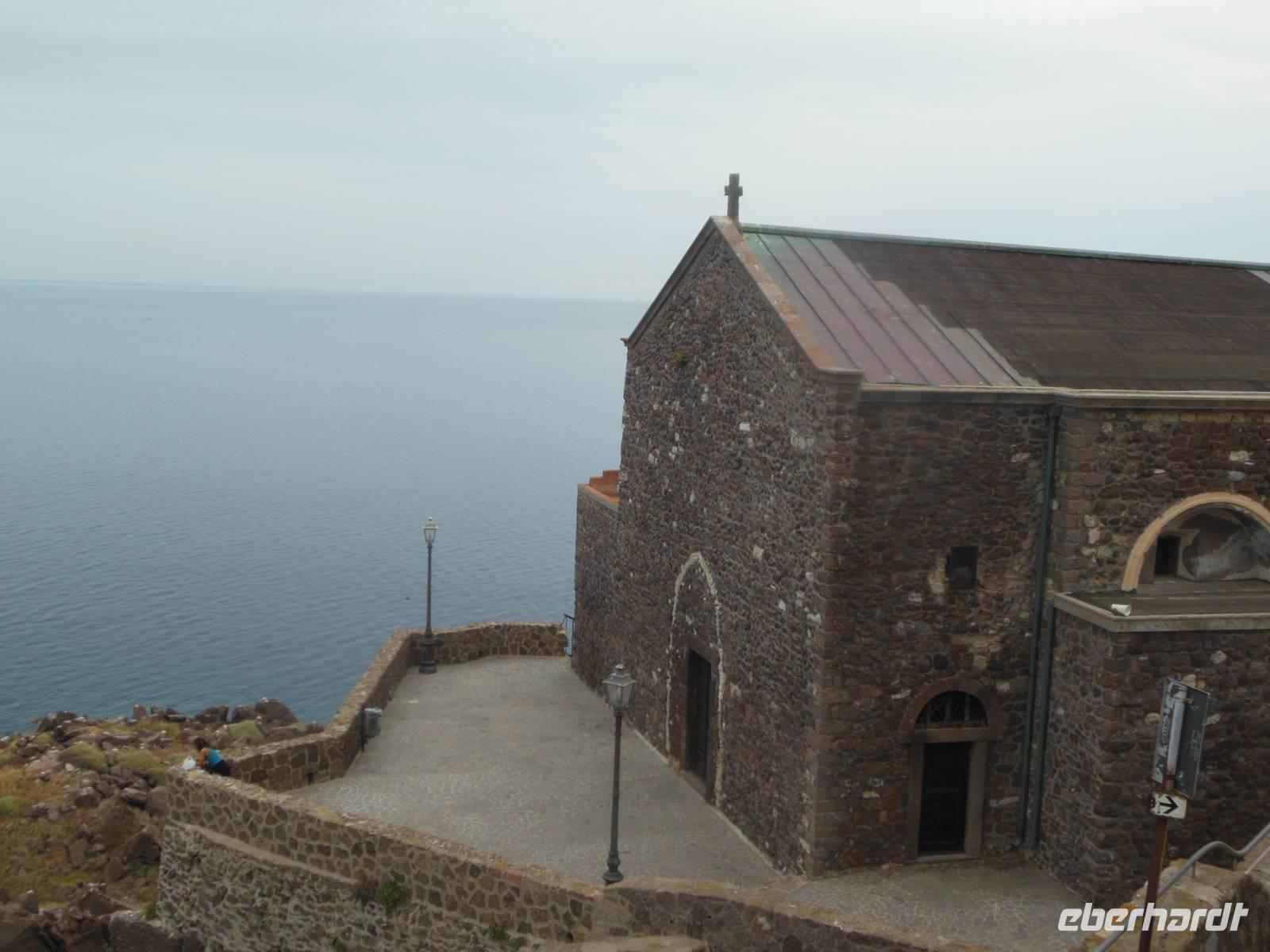 Blick auf die Sant'Abate Kathedrale in Castelsardo 