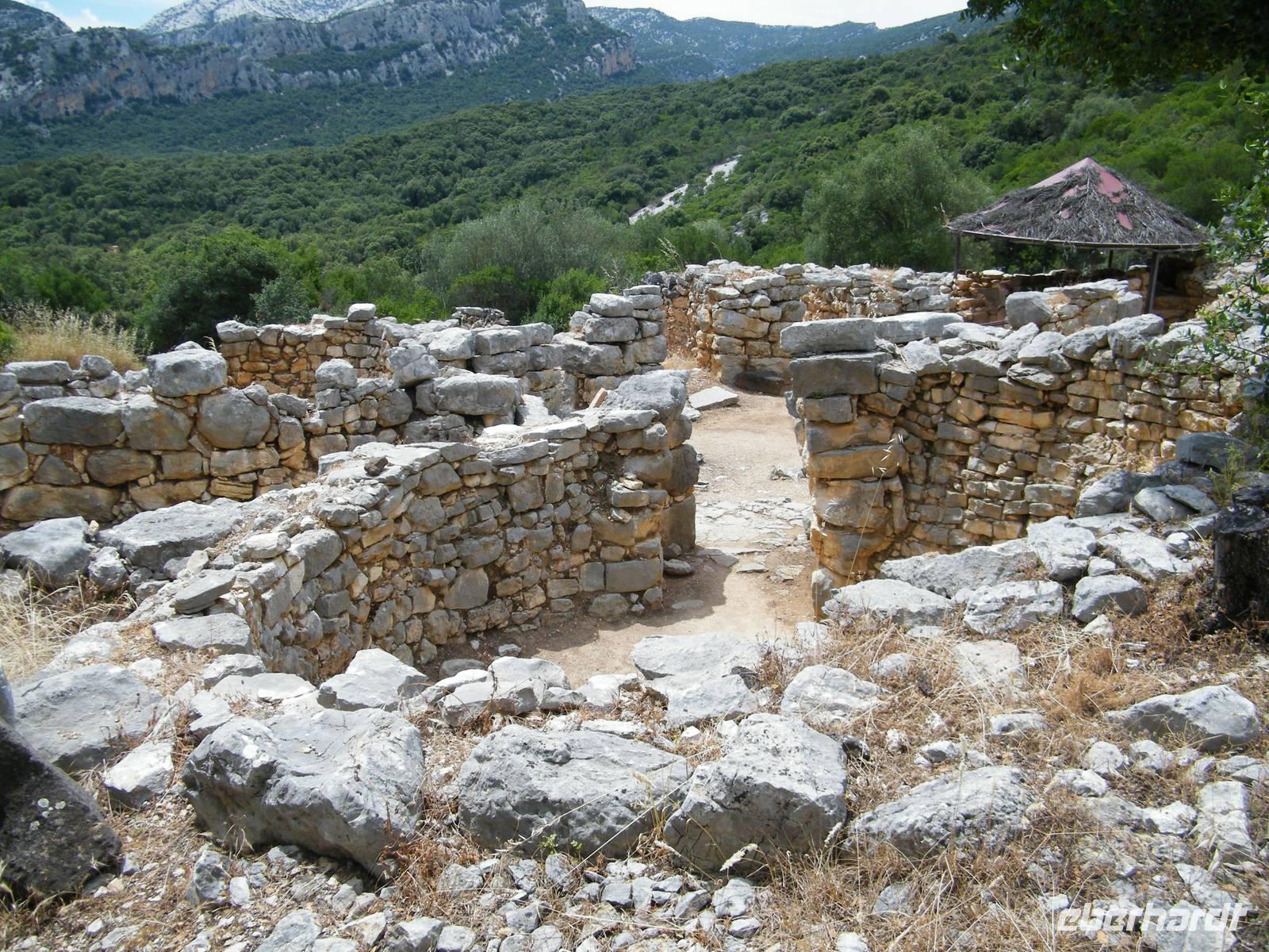 Nuraghendorf Sos Carros 