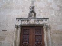Eingang zur Kirche 