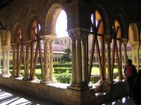 der berühmte Kreuzgang des Klosters von Monreale 