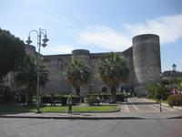... dem Castello Ursino, das das Stadtmuseum beherbergt