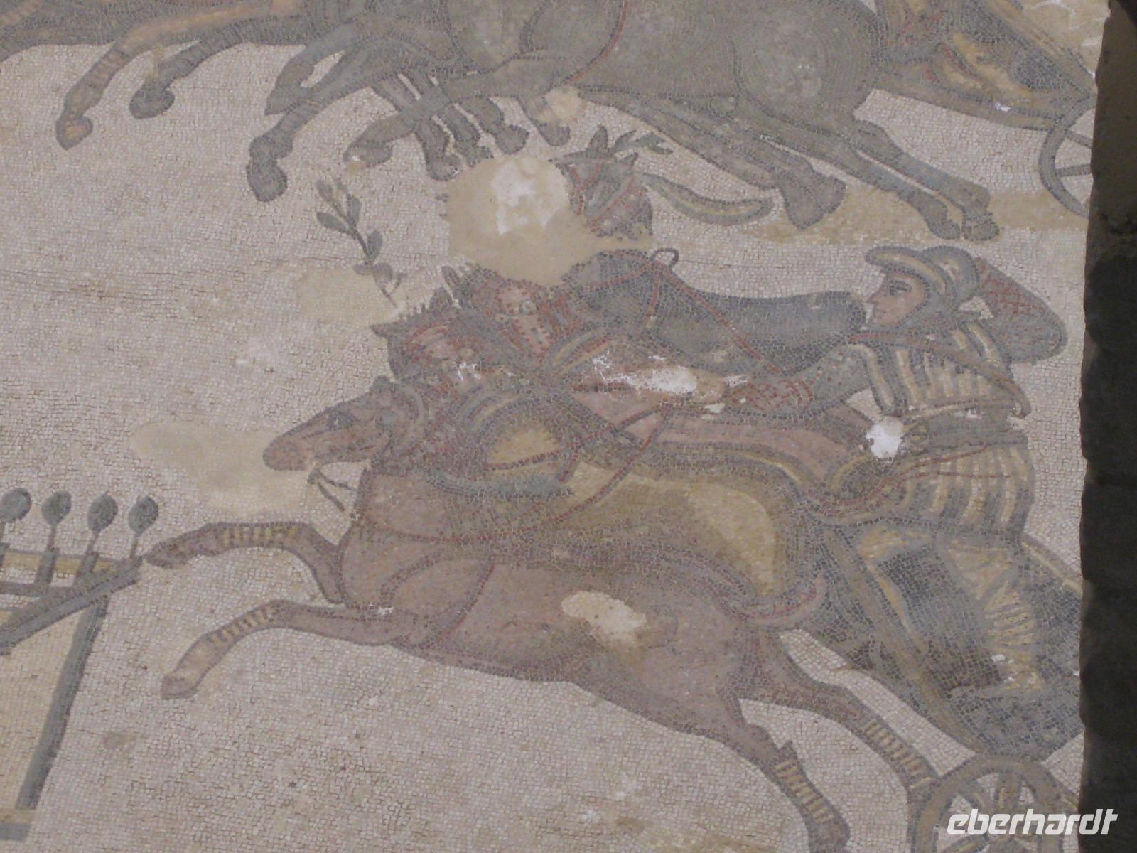 Villa Romana - Fußbodenmosaik Detail aus der Darstellung des Circus Maximus 