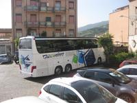 Castelbuono - Unser Bus hat es dort nicht leicht, alles ist sehr eng