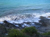 Brandung an der Hafenpromenade 