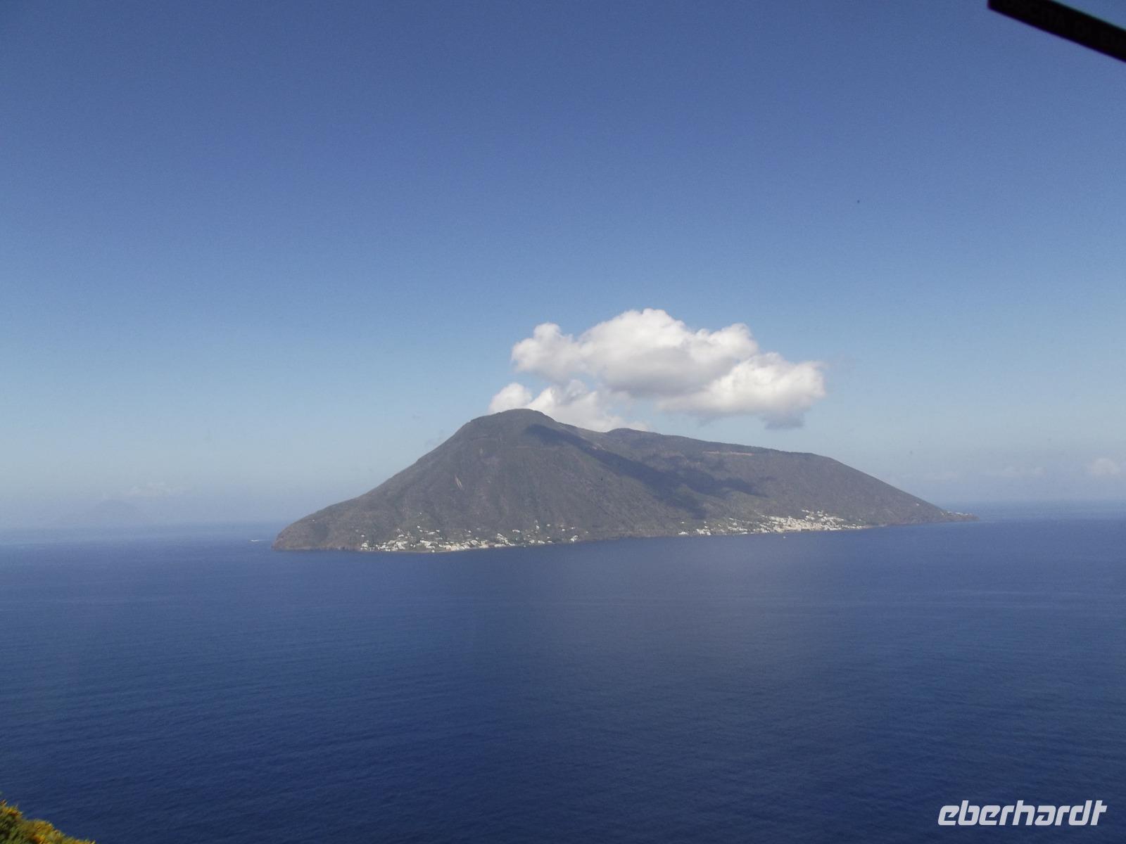 Blick auf die Insel Salina
