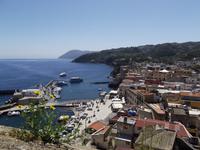 Blick vom Archäologischen Park auf Lipari