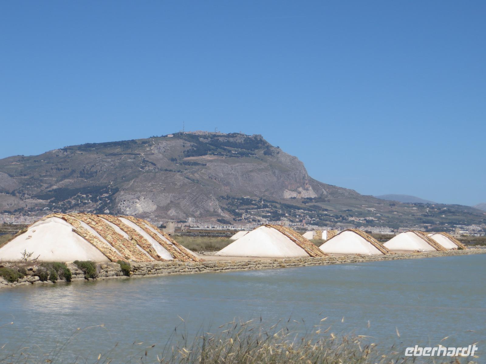 Salinen und der Blick auf Erice